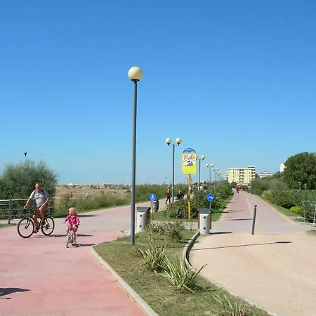 Fuer 5 Personen Ca 34 Qm In Bibione, Adriakueste Italien Und Umgebung Bibione