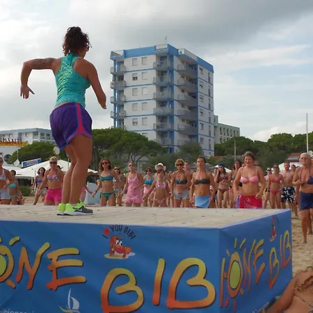 Fuer 5 Personen Ca 34 Qm In Bibione, Adriakueste Italien Und Umgebung *